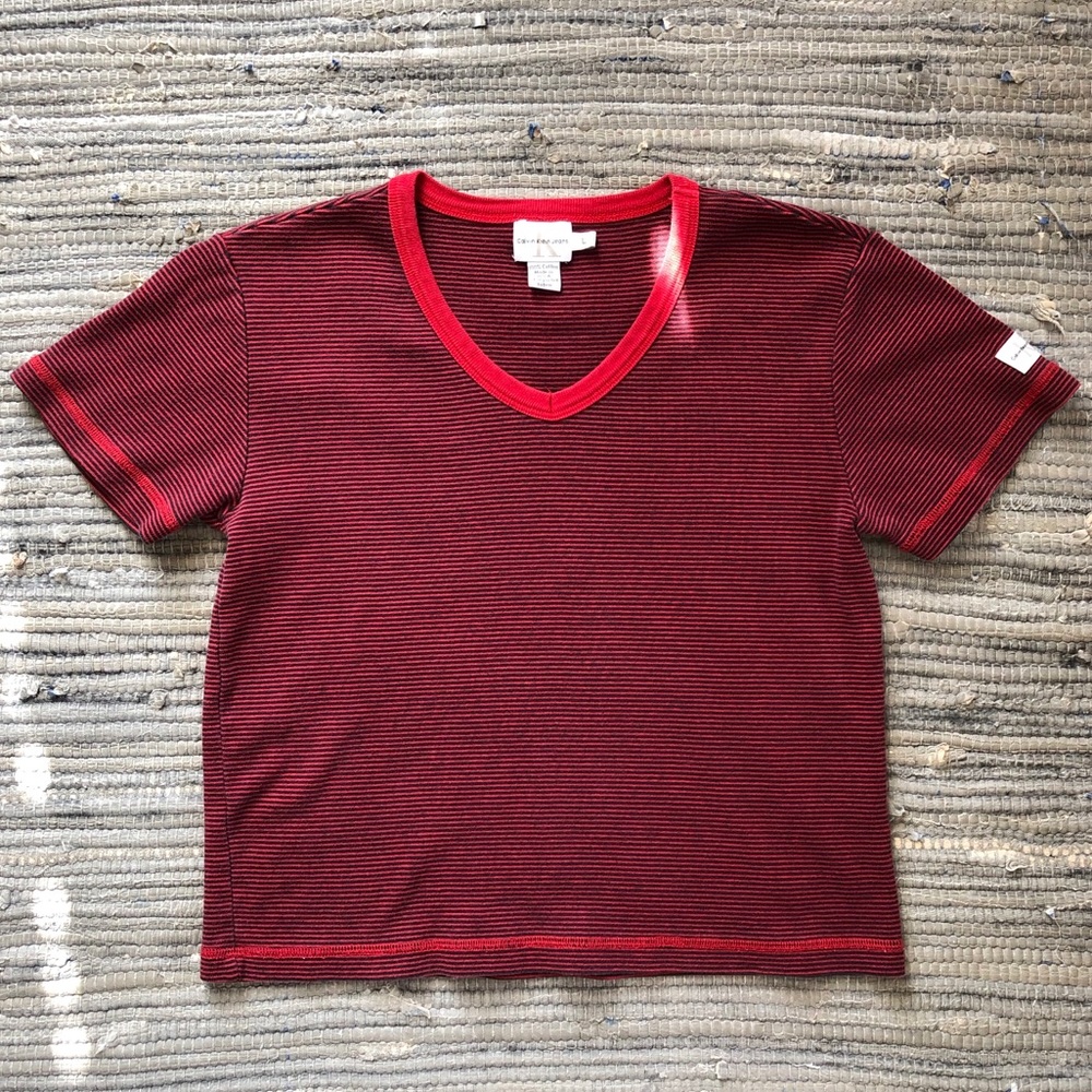*sold* Calvin Klein crop top